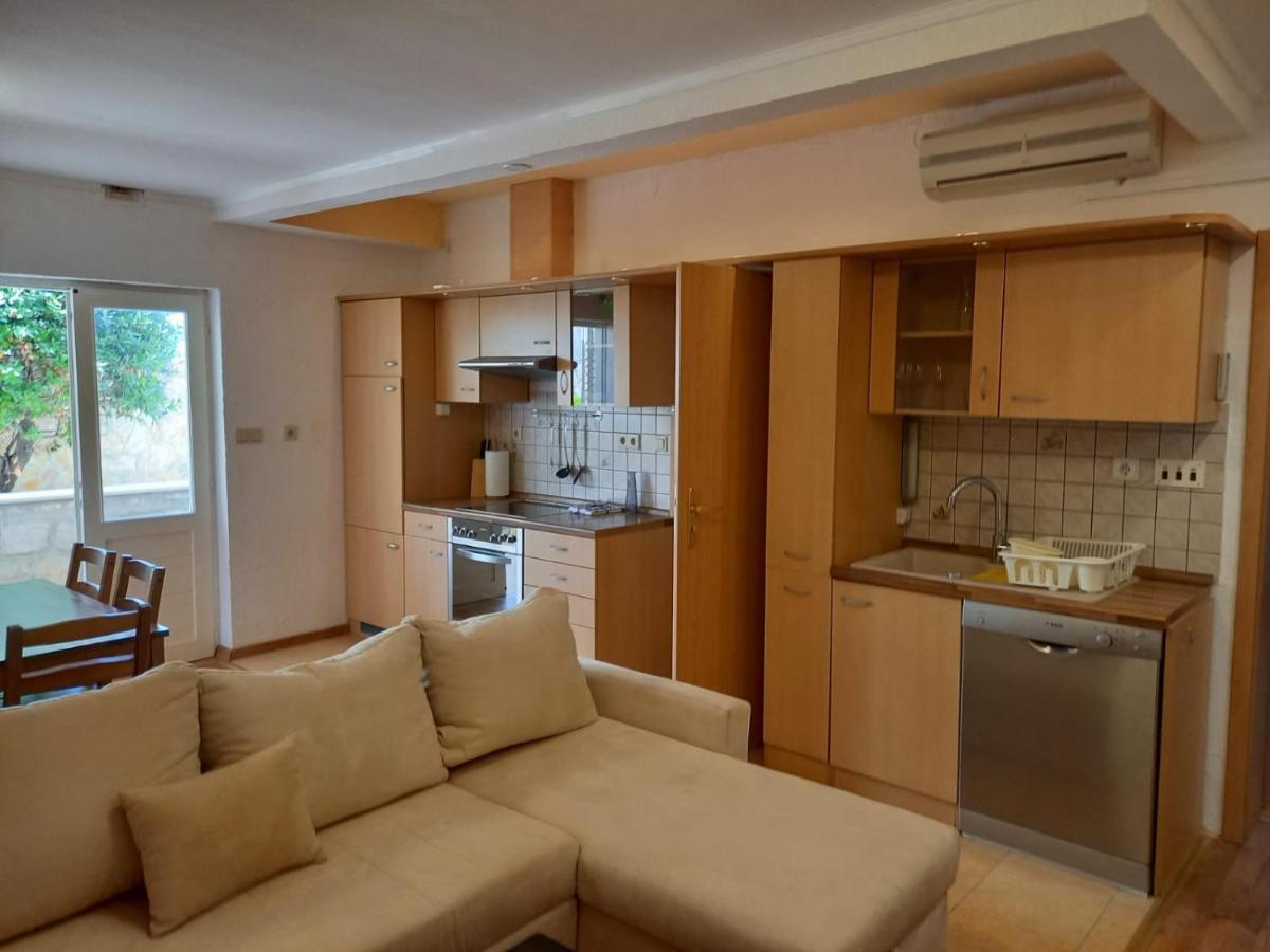 Relax Comfy Cozy Apartment Cavtat Bagian luar foto